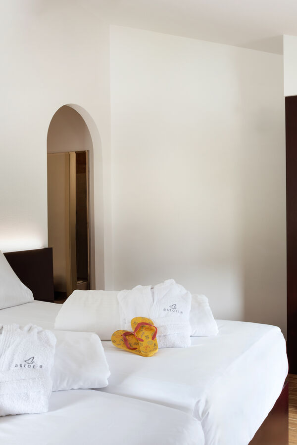 Astoria Resort - Park Hotel 4 Star Riva del Garda - Lake Garda Trentino Dolomites Astoria Resort | Famigliare Comfort