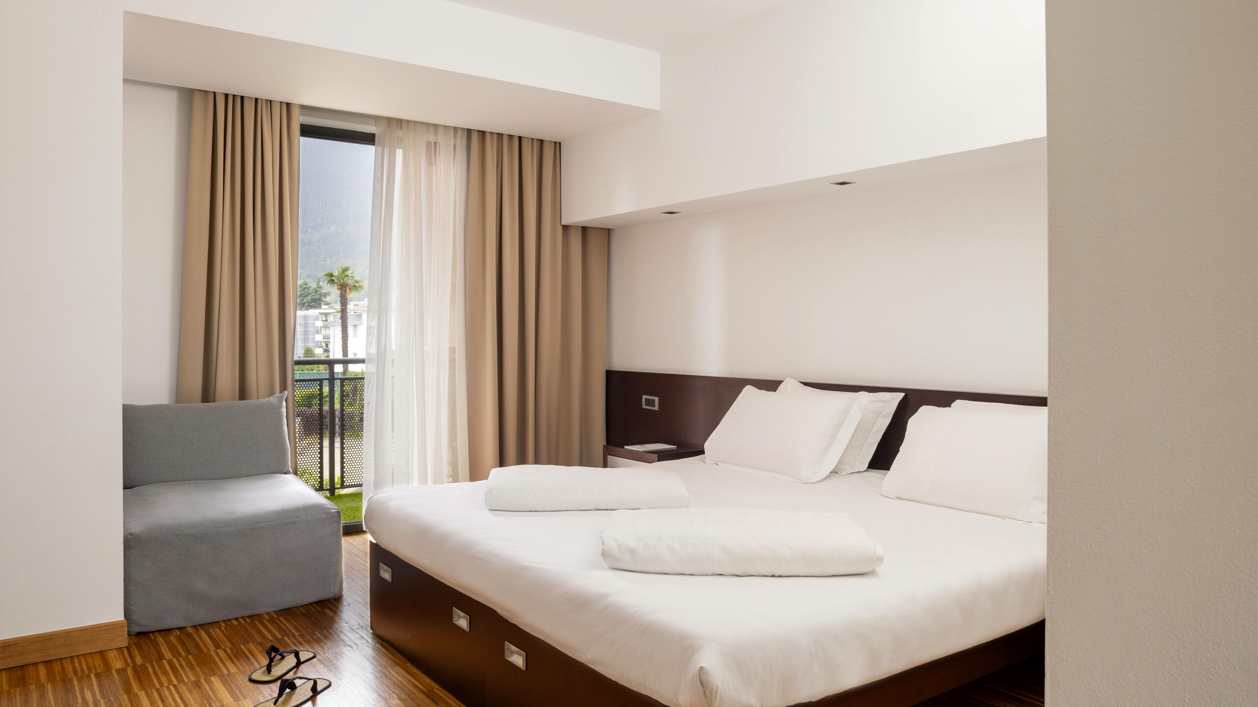 Astoria Resort - Park Hotel 4 Star Riva del Garda - Lake Garda Trentino Dolomites Astoria Resort | Family Comfort with balcony
