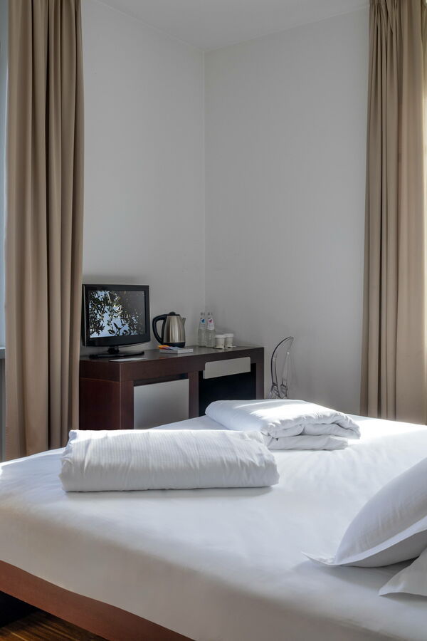 Astoria Resort - Park Hotel 4 Star Riva del Garda - Lake Garda Trentino Dolomites Astoria Resort | Economy Room