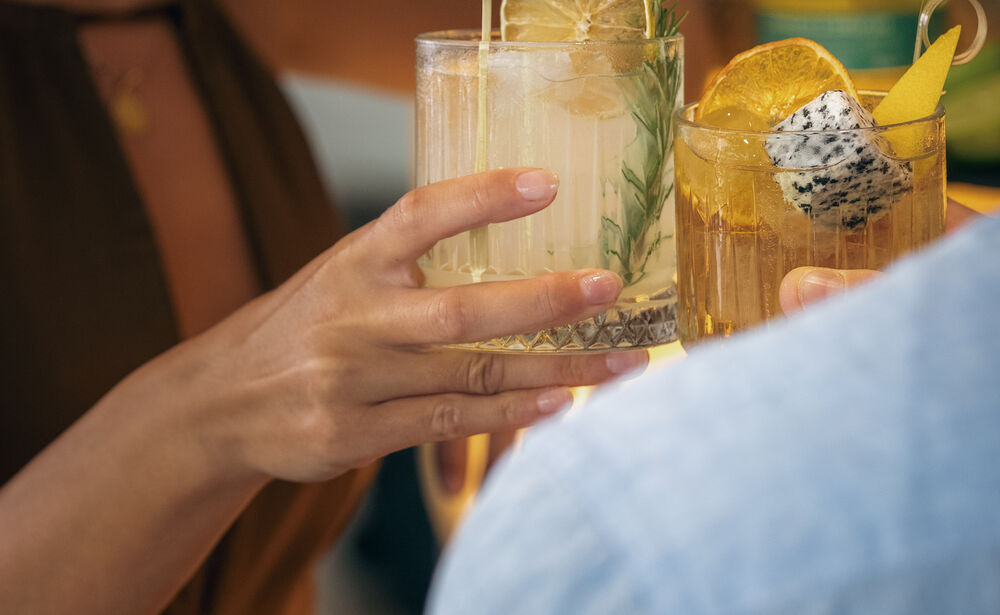 Lounge Bar: Qui vivi la magia del cocktail su misura tra drink contemporanei e grandi classici