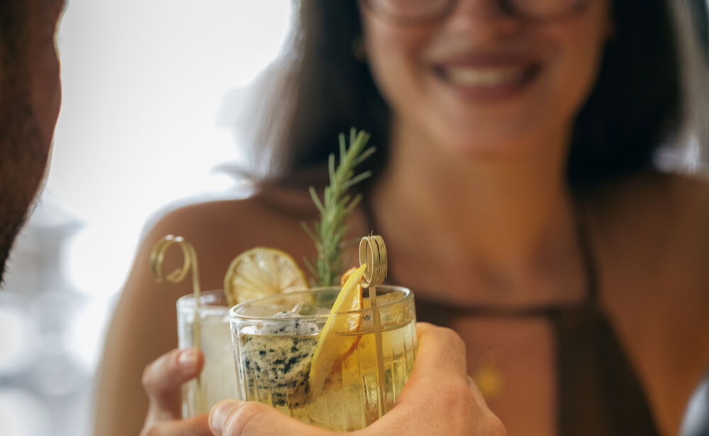 Lounge Bar: Qui vivi la magia del cocktail su misura tra drink contemporanei e grandi classici