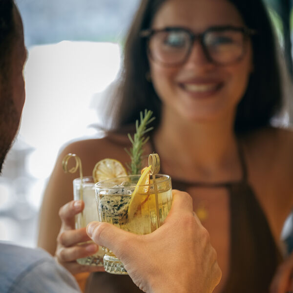 Lounge Bar: Qui vivi la magia del cocktail su misura tra drink contemporanei e grandi classici