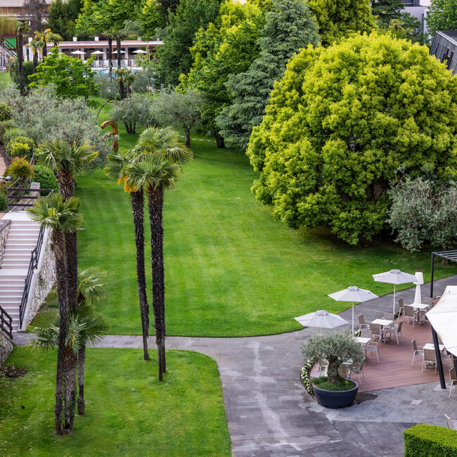 Deluxe with balcony: Bright atmospheres and comfort inspired by nature.