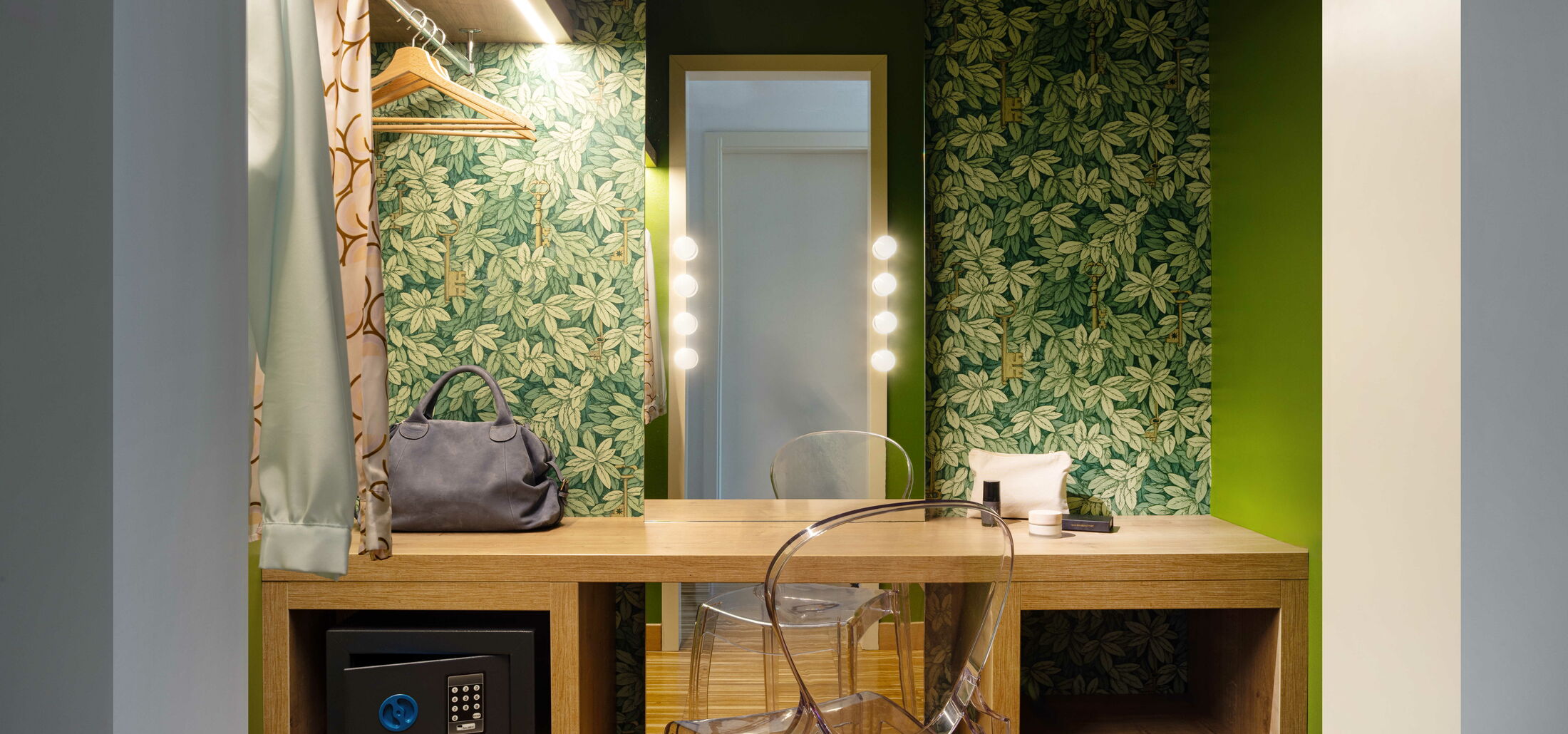 Oasi Junior Suite - Quando pensi ad un’oasi dove stare bene:  attraverso il design, ogni dettaglio  racconta il parco di Astoria Resor
