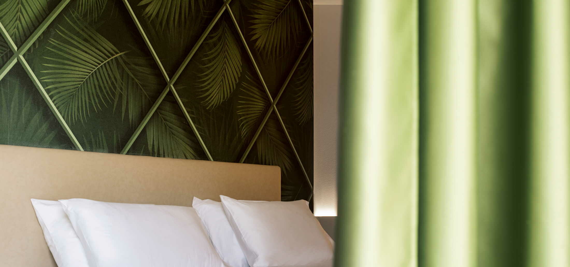Park Junior Suite - In the Park Junior Suite, nature is all around you, with a balcony overlooking the park