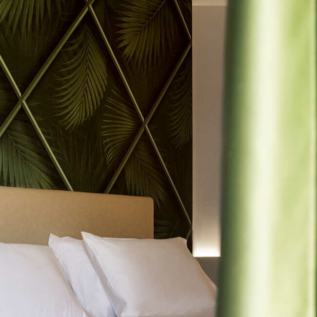 Park Junior Suite - In the Park Junior Suite, nature is all around you, with a balcony overlooking the park